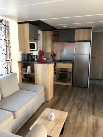 Отель Camping Les Sables Du Midi Вальрас-Пляж Экстерьер фото